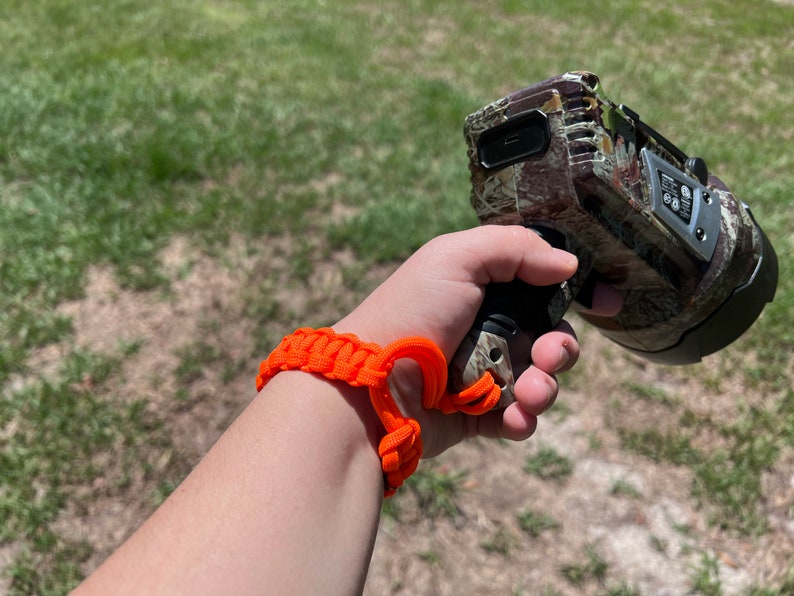 Adjustable Paracord Wrist Strap