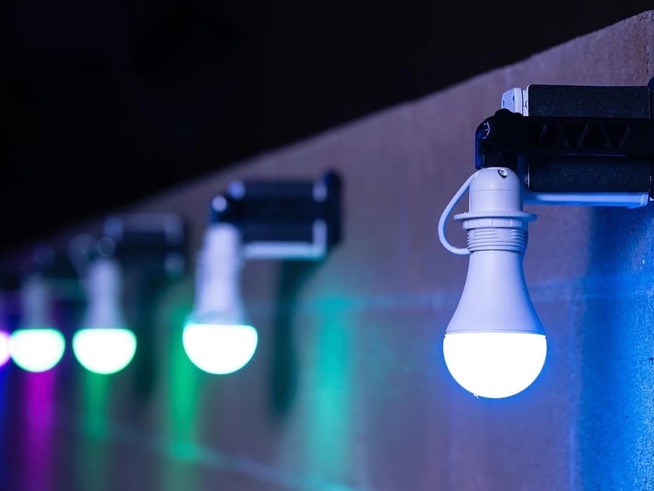 LED BULB SOCKET by Androokie - Grip Support Store