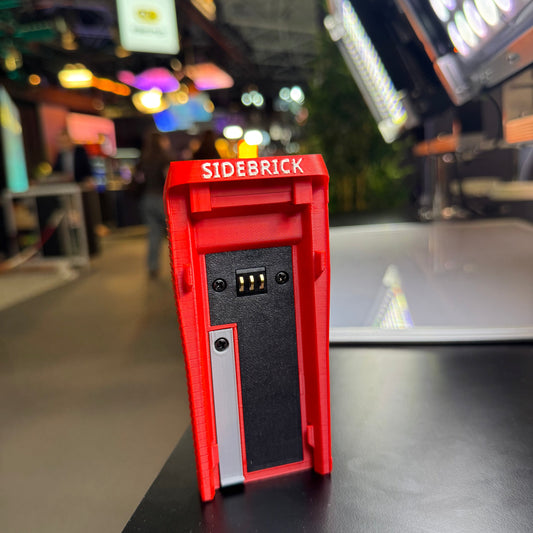 SIDEBRICK - Red