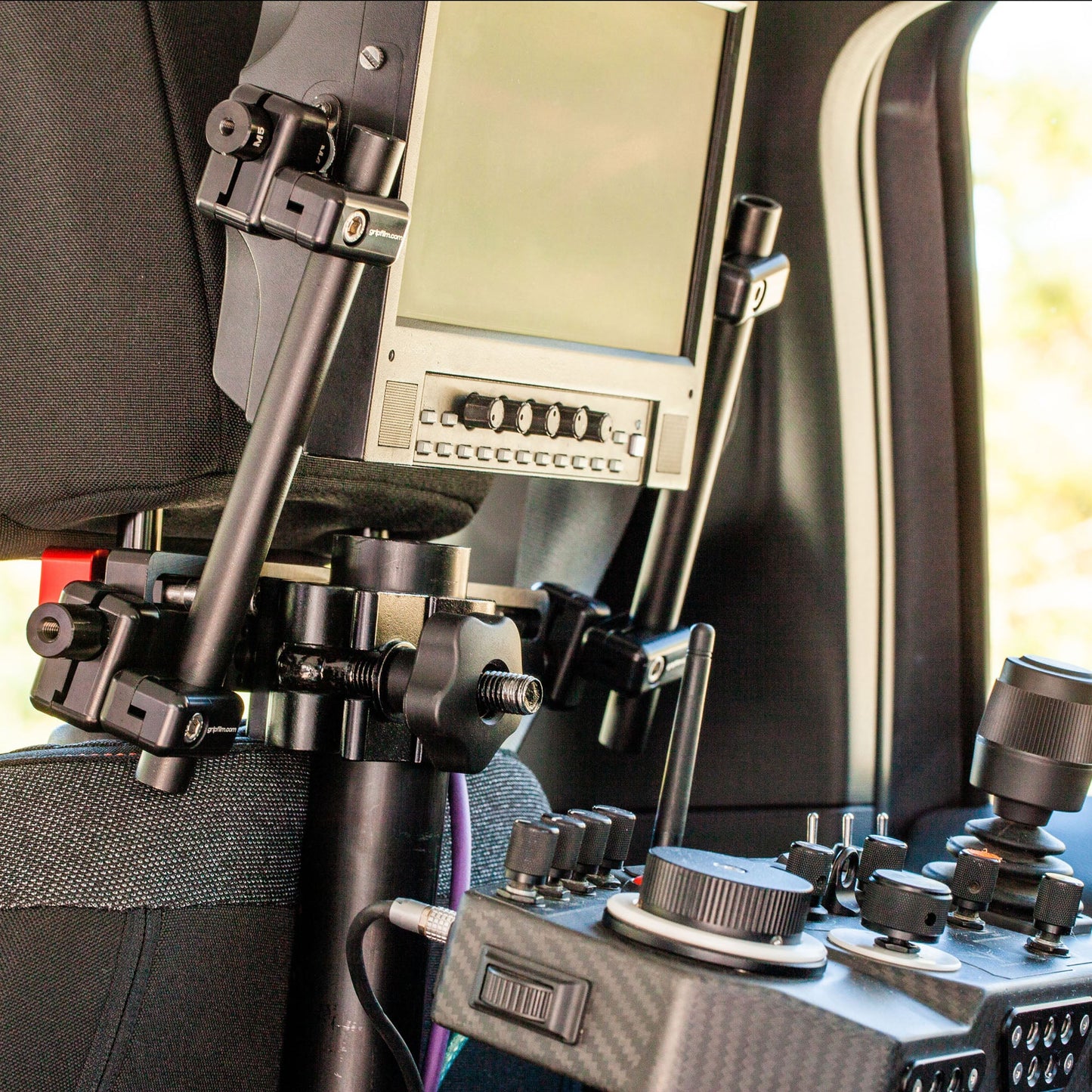 HEADREST CAR CLAMP - Grip Support Store