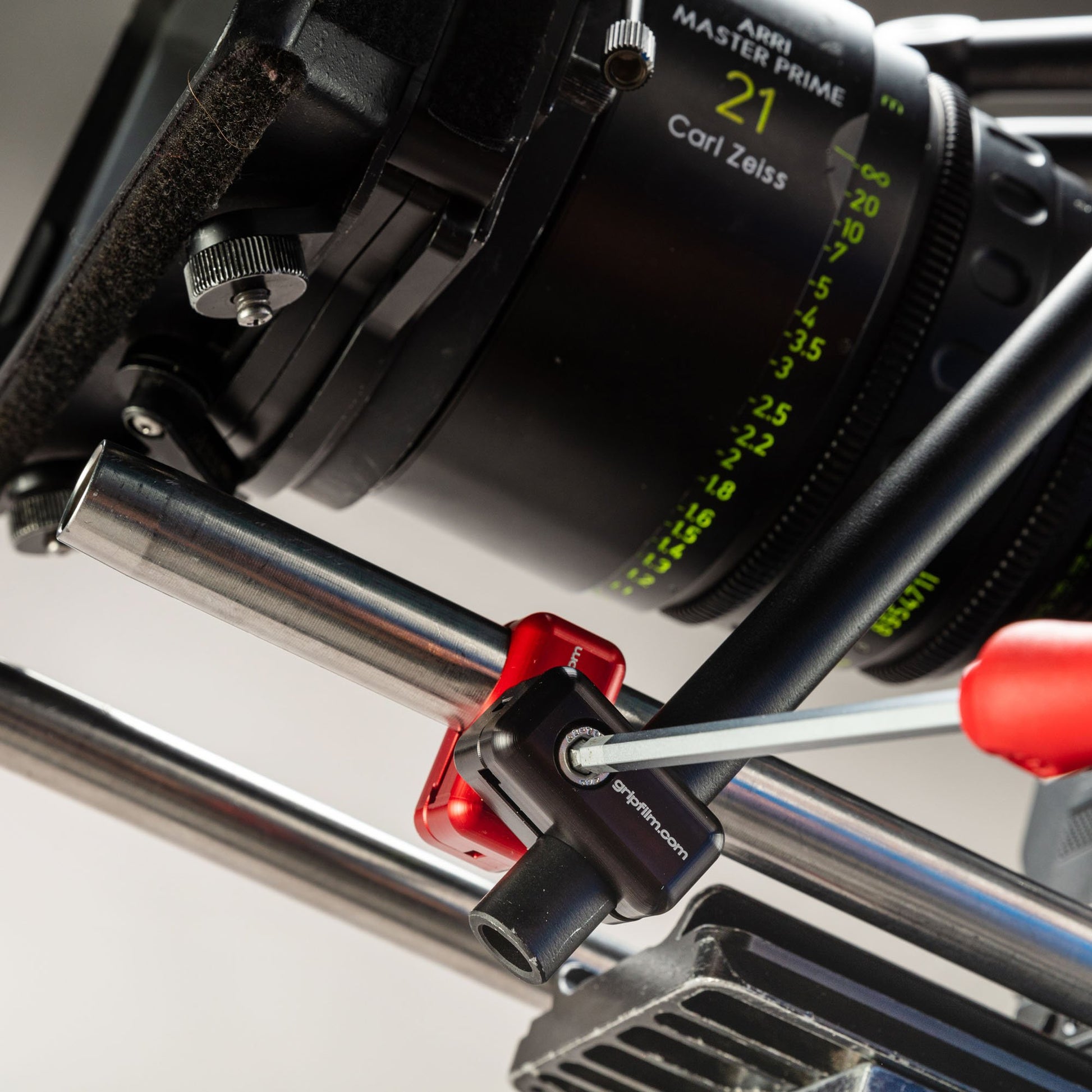 16mm - 19mm Camera rod SWIVEL CLAMP SET - Grip Support Store